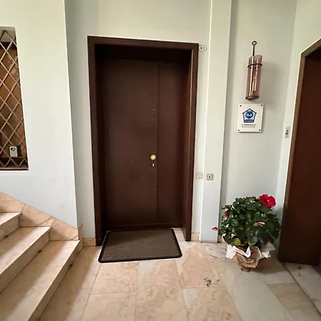 Casa de hóspedes & Breakfast D'annunzio 3*